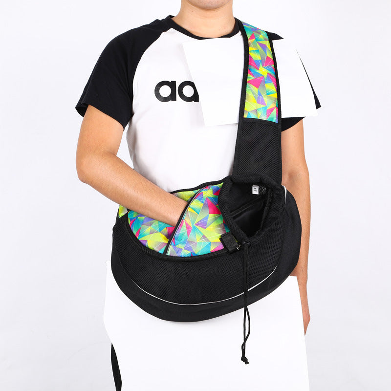 Portable Crossbody Bag for Carrying Dogs and Cats