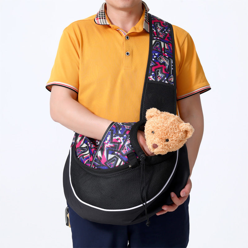 Portable Crossbody Bag for Carrying Dogs and Cats
