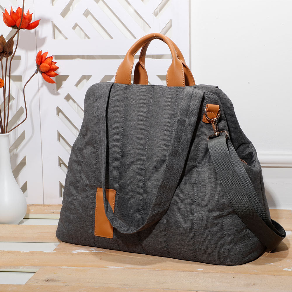 Pet Dog & Cat Portable Fashionable Carrier